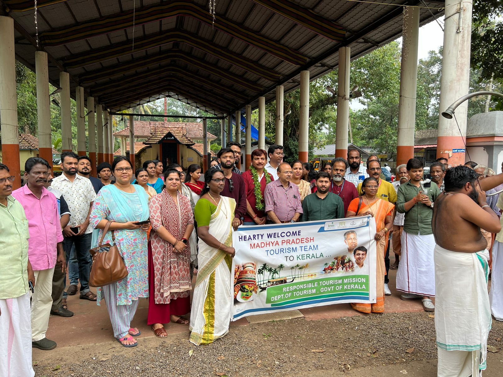 Madhya Pradesh delegation at Maravanthuruthu to study Kerala’s STREET tourism project